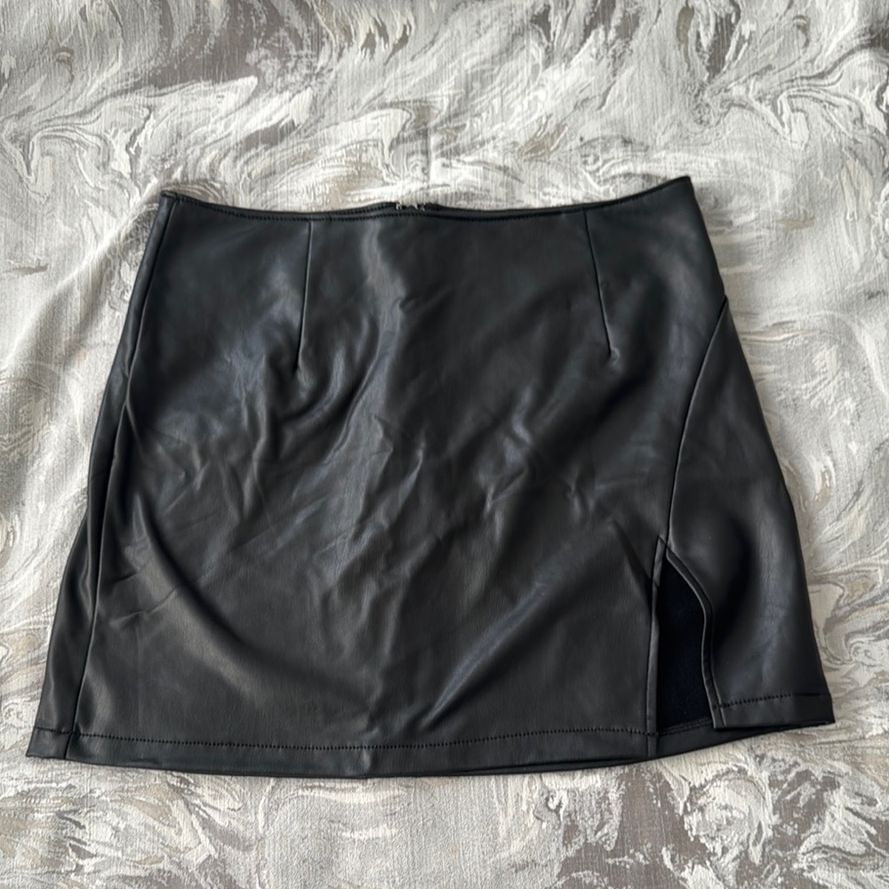 Rewash Black Pencil Mini Skirt with Slit